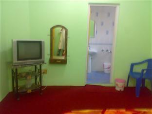 Hotel Grand Samad Srīnagar Buitenkant foto